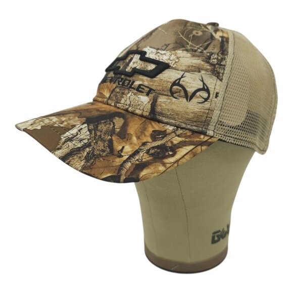 Chevrolet Embroidered Logo Realtree Camo Mesh Snapback Cap Trucker Hat NWOT - Picture 2 of 13